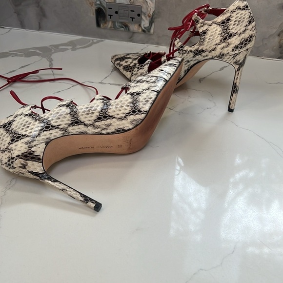 Manolo Blahnik Sz 39 Rogustta Snakeskin Leather Pumps W Red Leather Ties - New - Picture 7 of 10